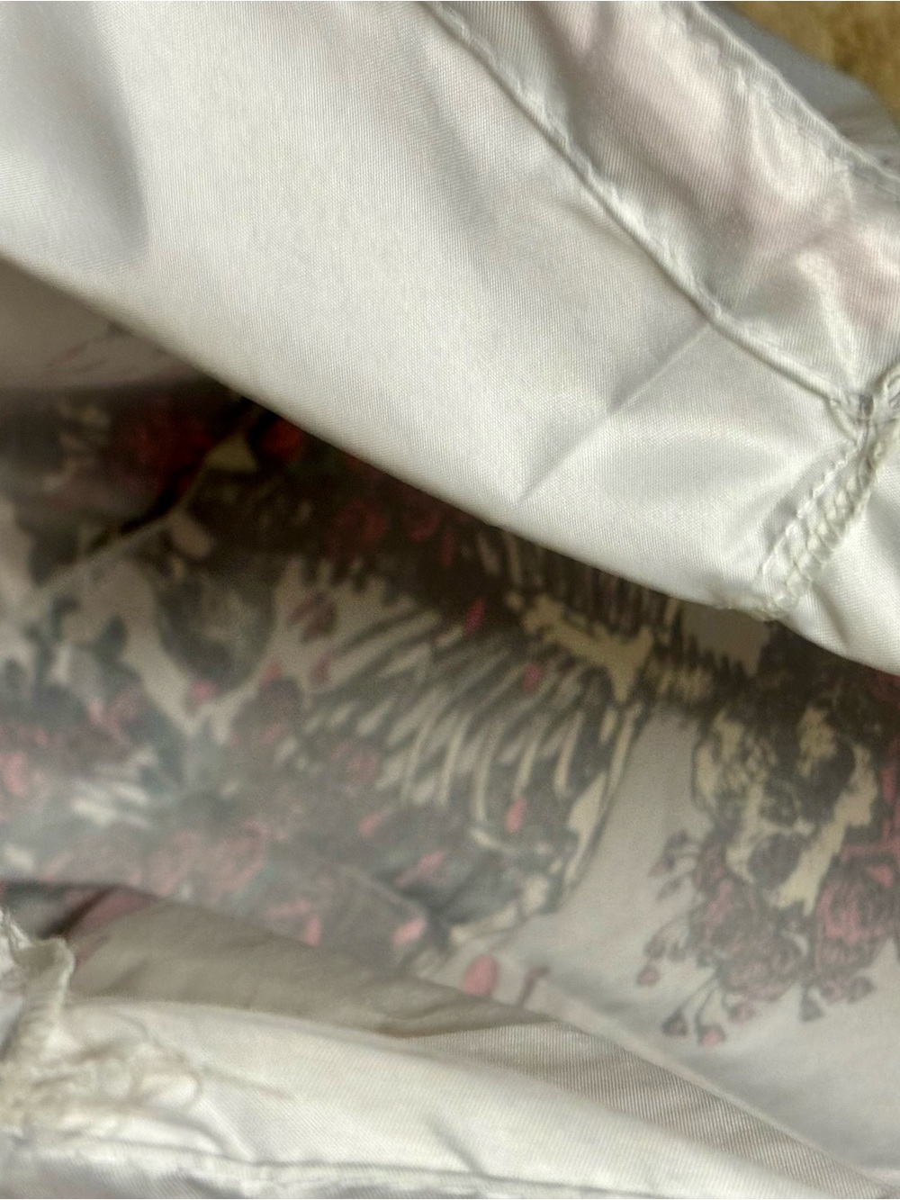 NWOT Silky Silver Grateful Dead Bertha Tote Bag with Red Roses & Skeleton Design - Picture 5 of 5